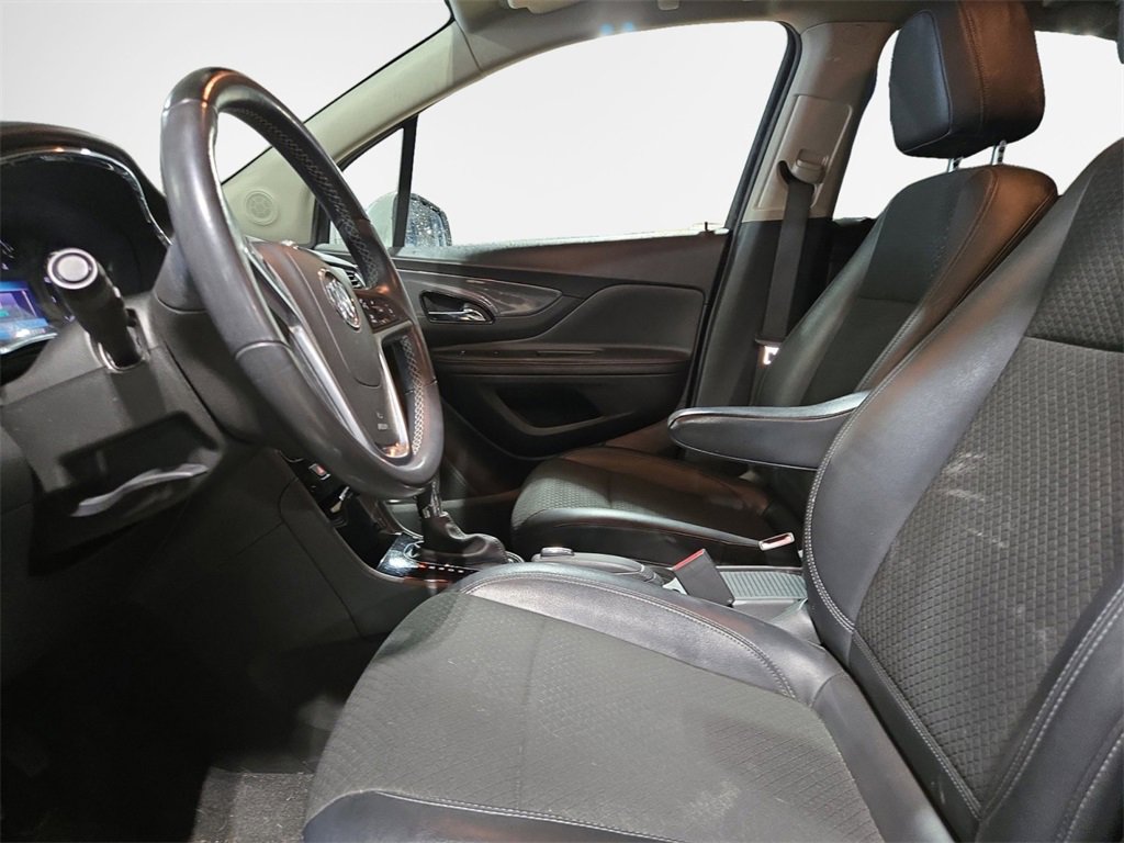 Used 2022 Buick Encore Preferred w/ Safety Package image 12