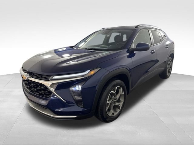 Used 2024 Chevrolet Trax LT FWD image 3