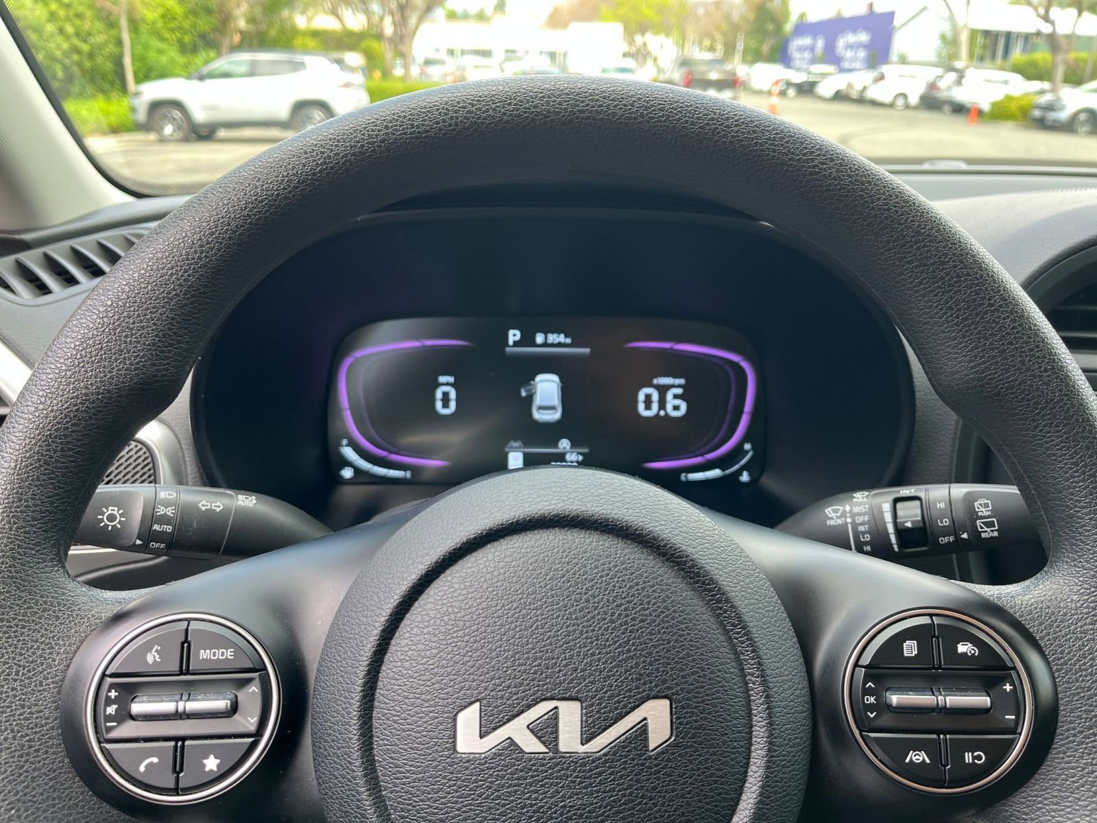 Used 2025 Kia Soul LX w/ LX Technology Package image 25