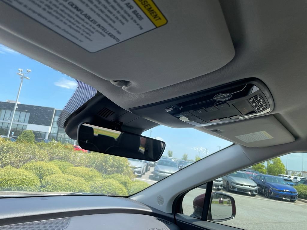 New 2026 Kia Carnival EX FWD image 19