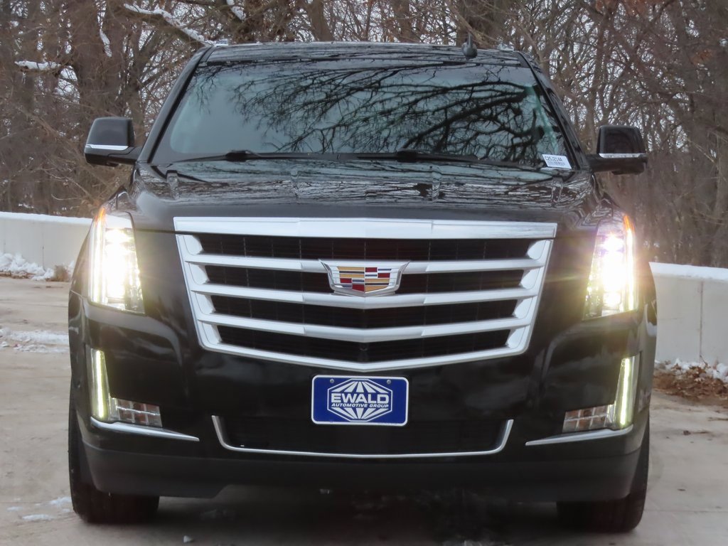 Used 2019 Cadillac Escalade Premium Luxury image 23