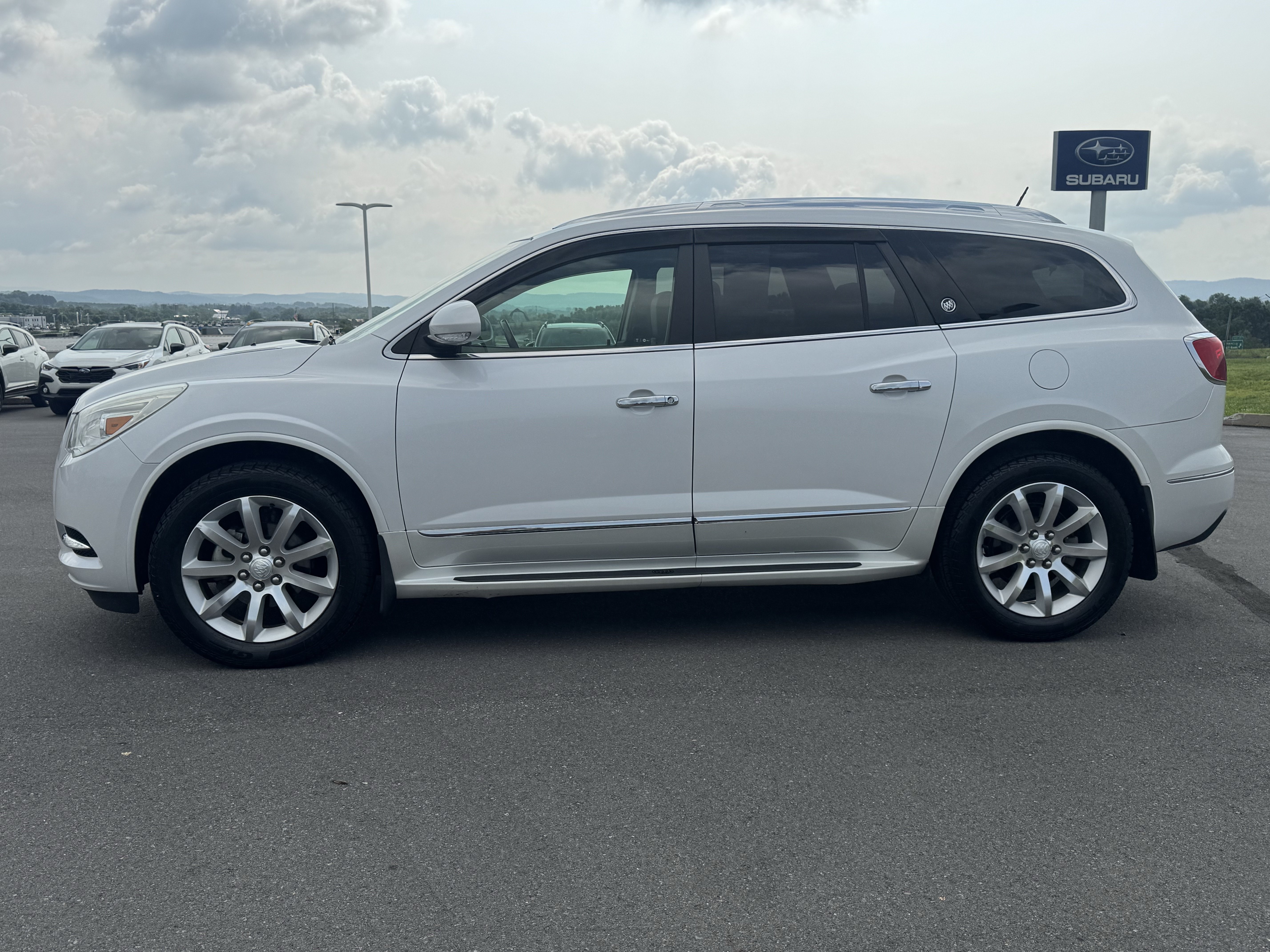 Used 2016 Buick Enclave Premium w/ Experience Buick Package AWD/4WD image 7