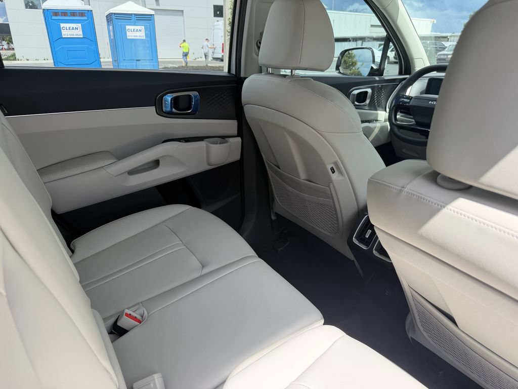 New 2026 Kia Sorento S FWD image 17