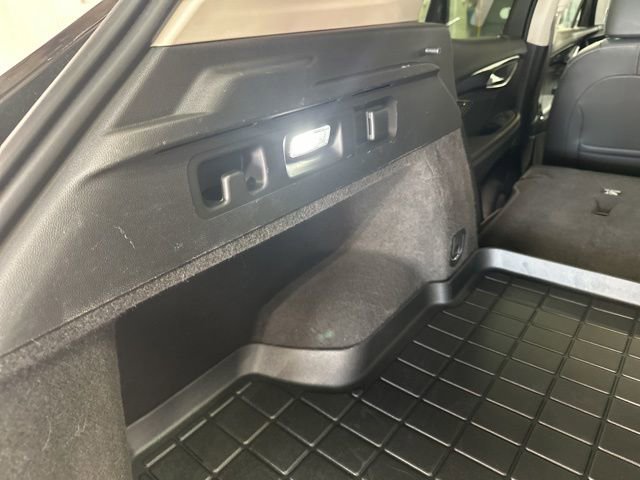 Used 2022 Buick Envision Essence w/ Safety Package image 55