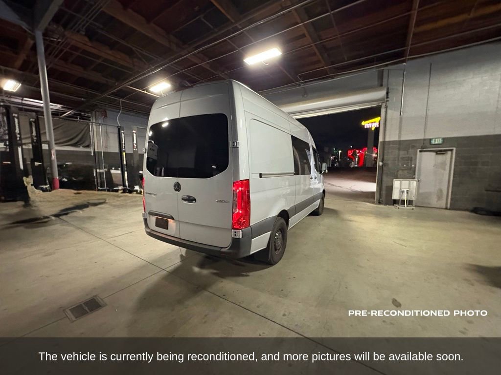 Used 2023 Mercedes-Benz Sprinter 2500 image 4