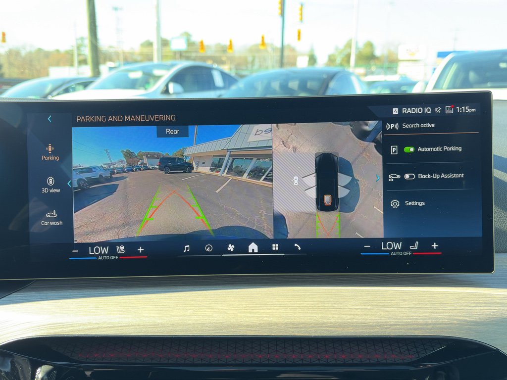 Used 2025 BMW i4 xDrive40i image 13