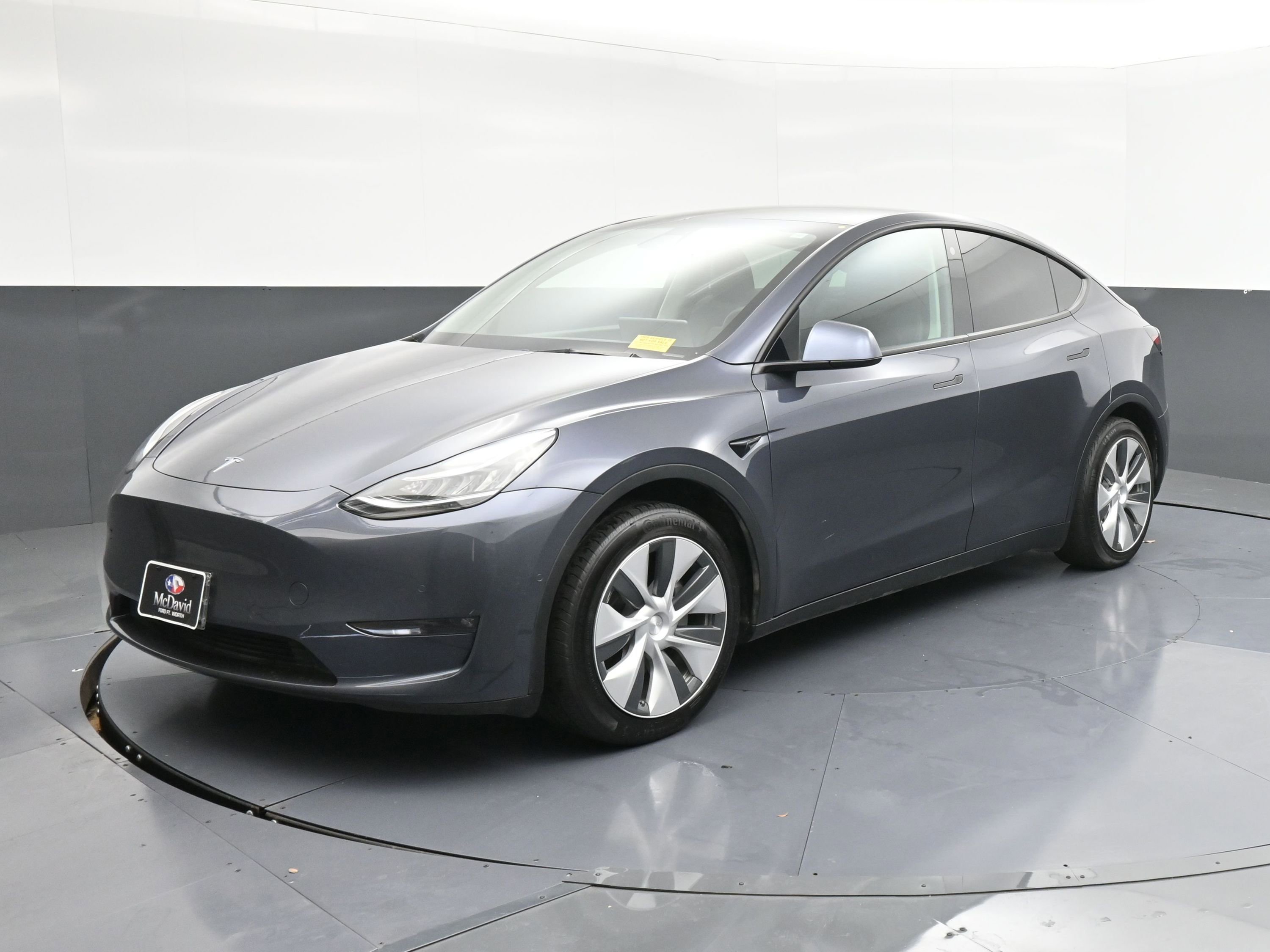 Used 2022 Tesla Model Y Long Range image 4