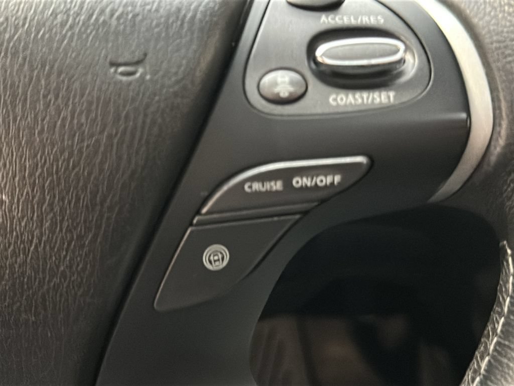 Used 2017 INFINITI QX60 Luxe AWD/4WD image 32