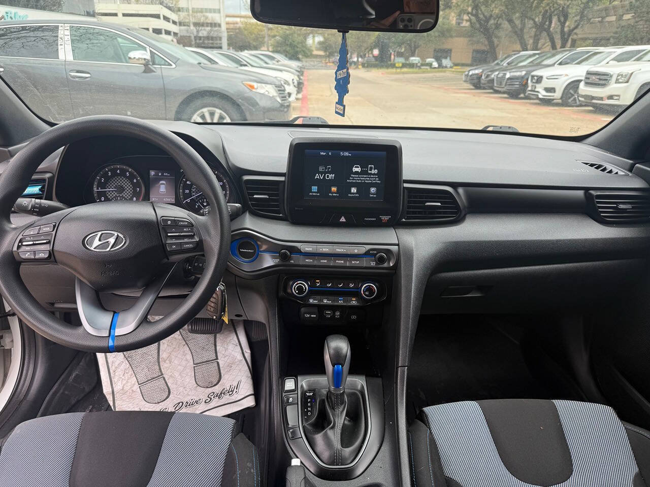 Used 2019 Hyundai Veloster 2.0 FWD image 15