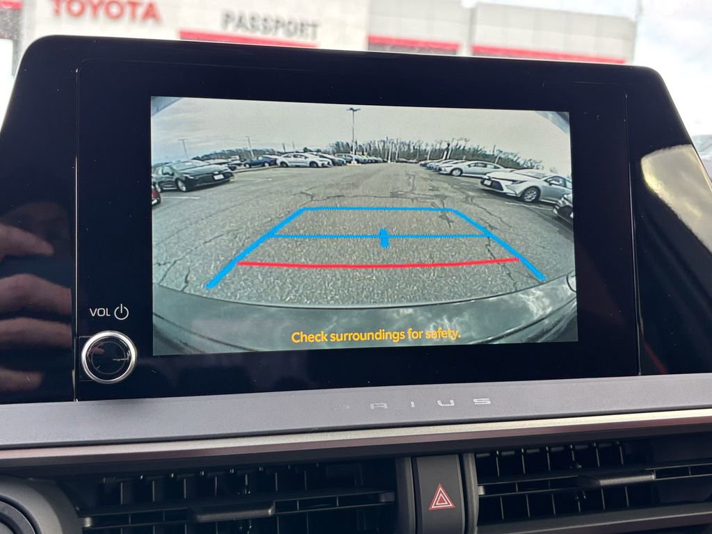 New 2026 Toyota Prius Plug-In Hybrid SE image 21