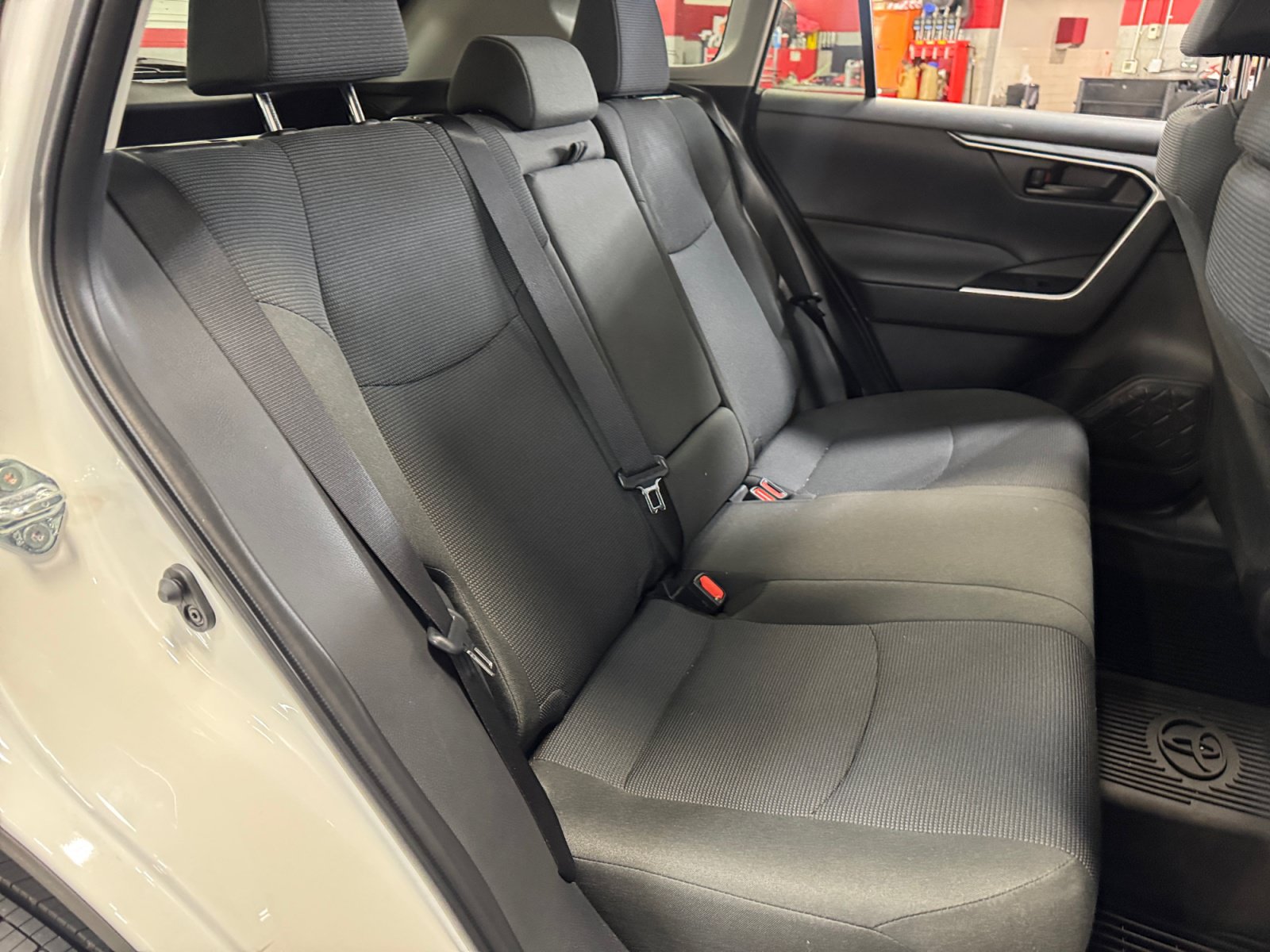 Certified 2025 Toyota RAV4 LE AWD/4WD image 17