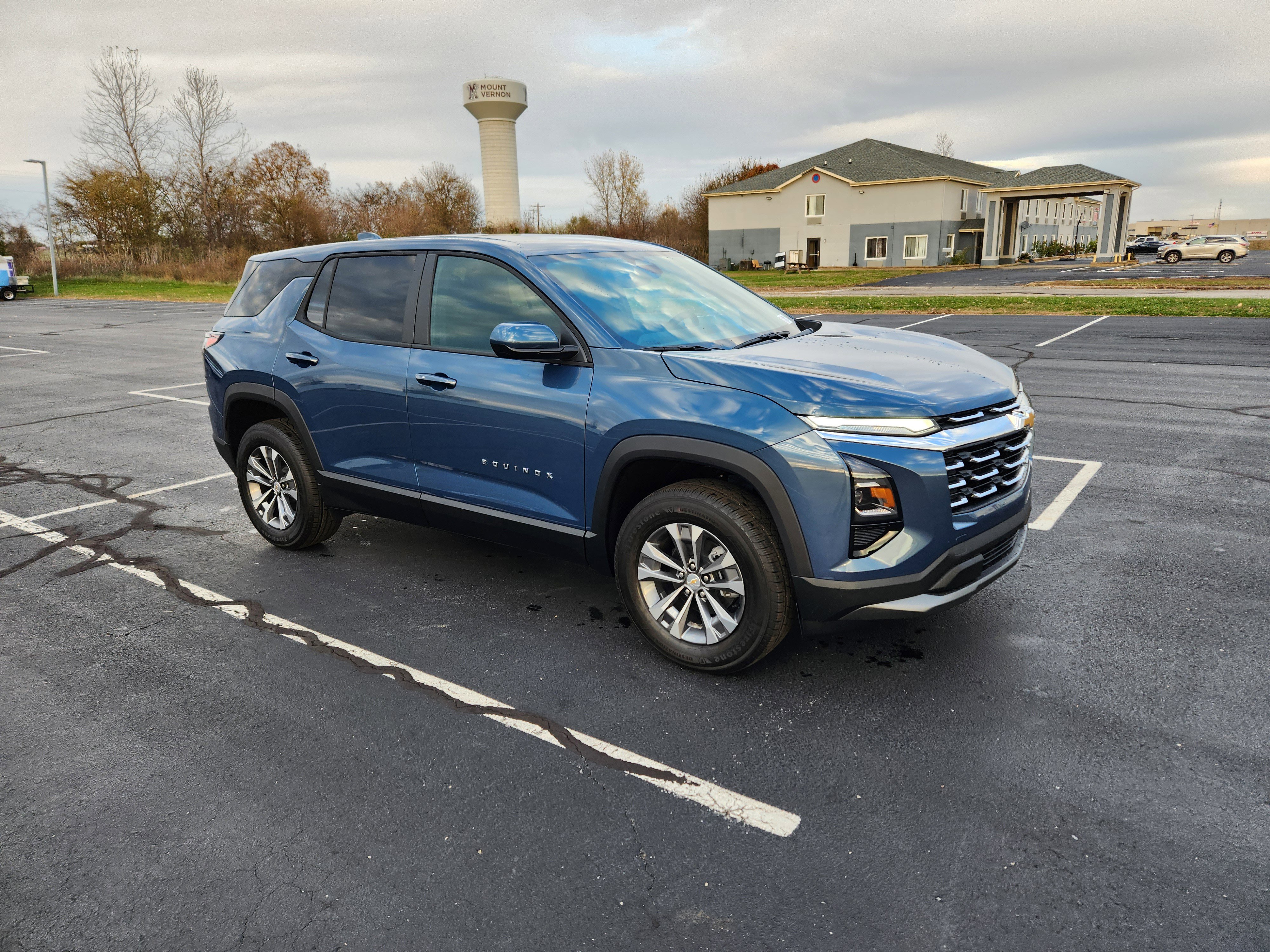 New 2026 Chevrolet Equinox LT image 6
