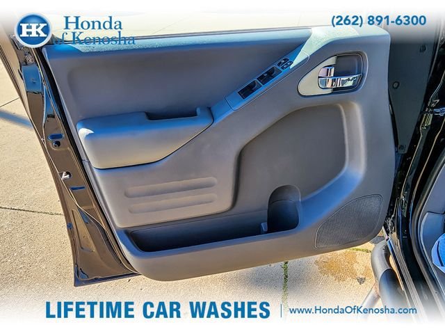 Used 2018 Nissan Frontier SV AWD/4WD image 18