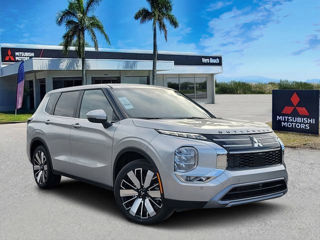 New 2026 Mitsubishi Outlander SE