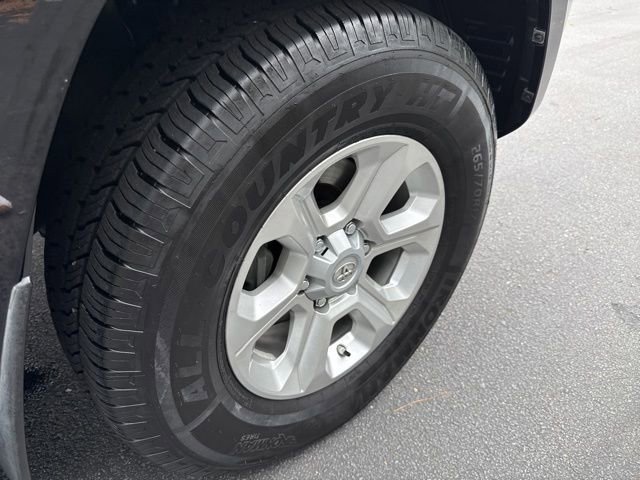 Used 2015 Toyota 4Runner SR5 RWD image 29