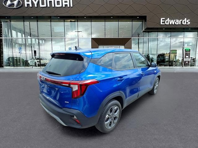 Used 2024 Kia Seltos LX AWD/4WD image 6