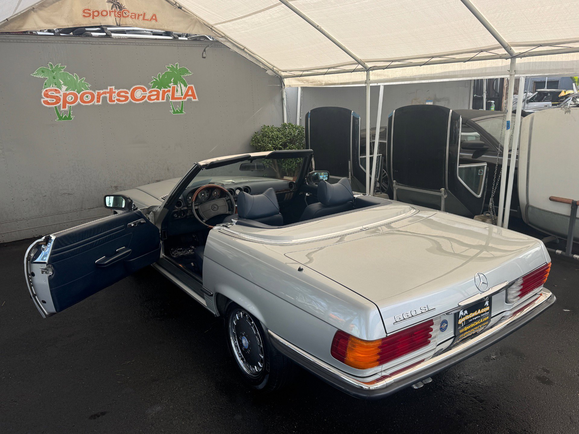 Used 1986 Mercedes-Benz 560 SL image 3
