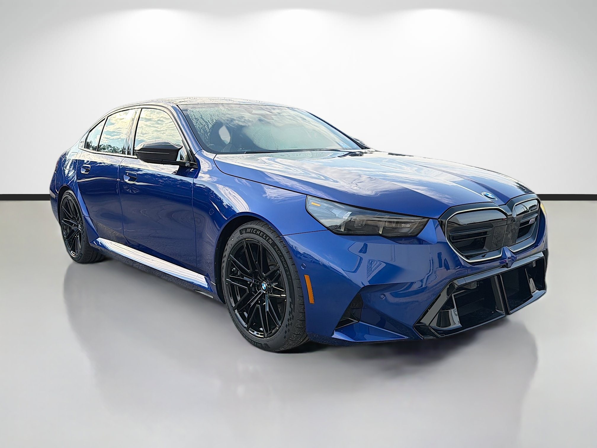 New 2027 BMW M5 w/ Carbon Package