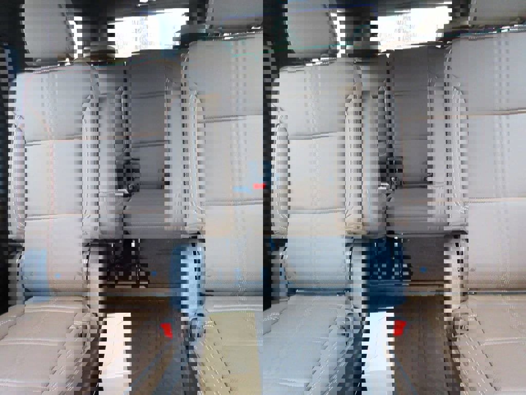 New 2026 Chevrolet Suburban High Country image 24