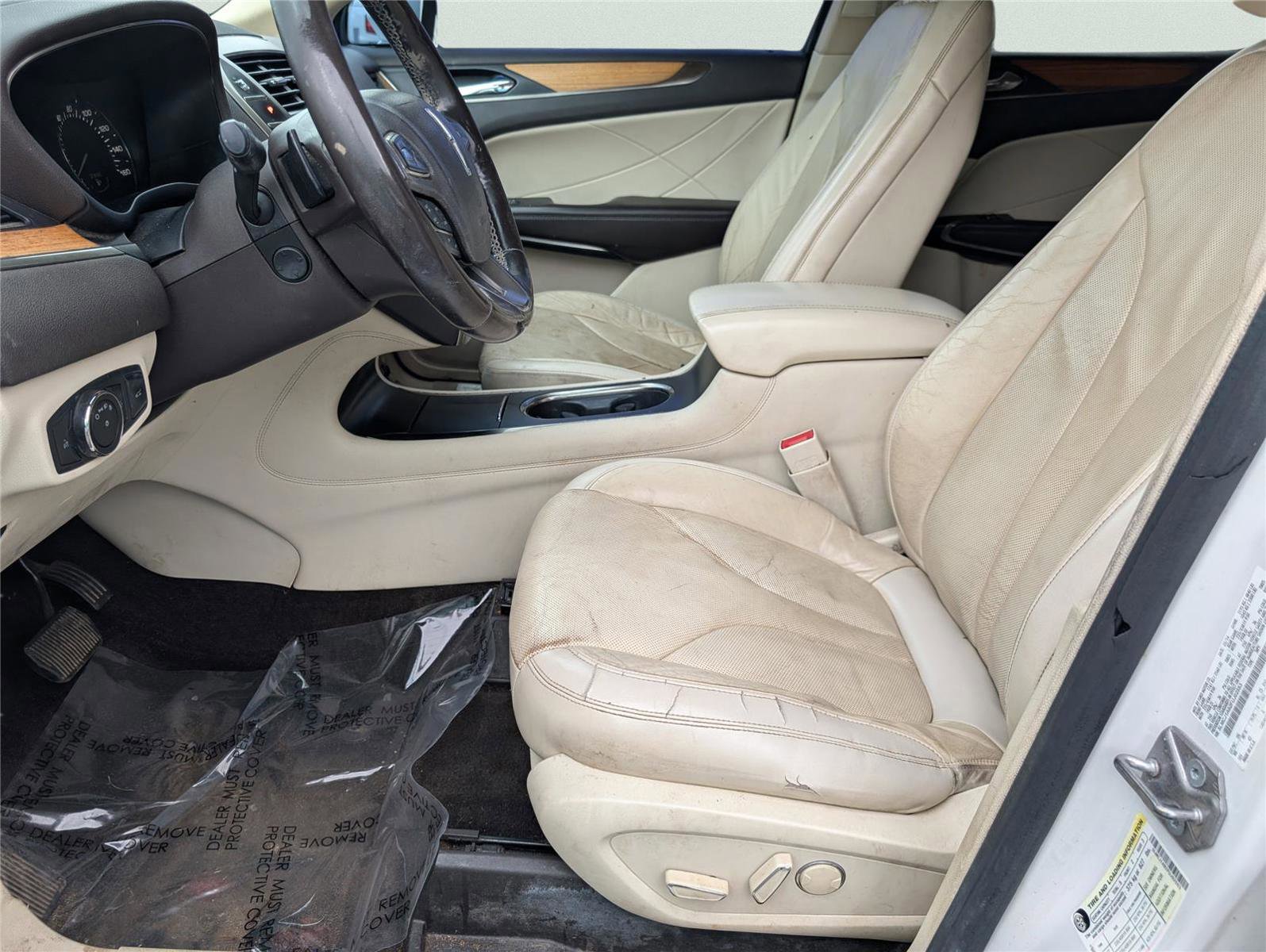 Used 2015 Lincoln MKC FWD w/ Equipment Group 102A Reserve image 12