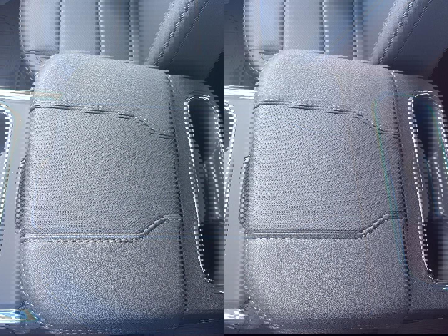 New 2026 GMC Sierra 2500 SLT w/ SLT Premium Package image 26