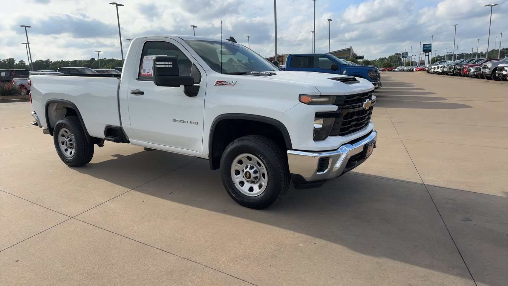 Used 2024 Chevrolet Silverado 3500 W/T AWD/4WD image 3
