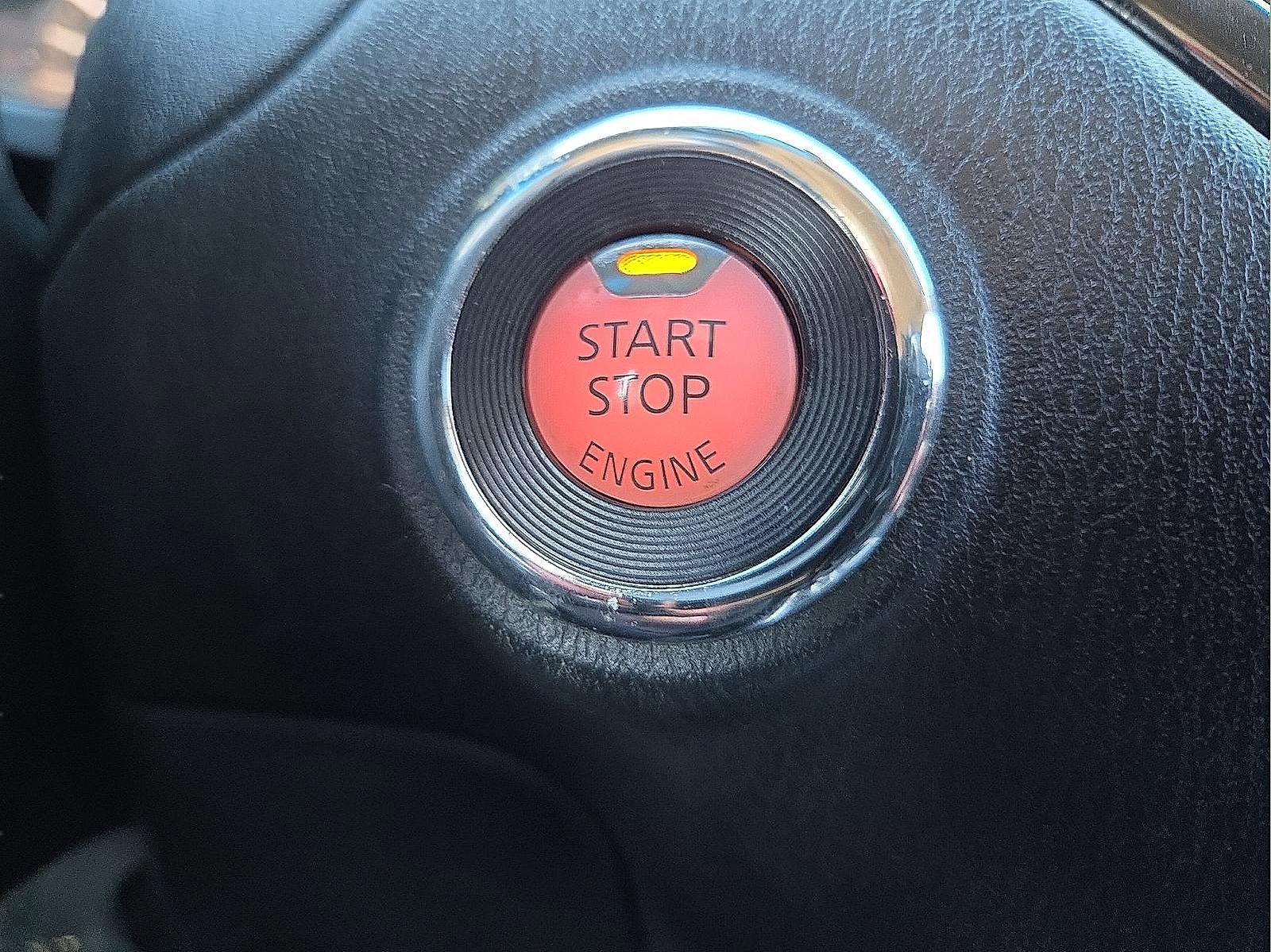 Used 2019 Nissan Pathfinder SV image 21