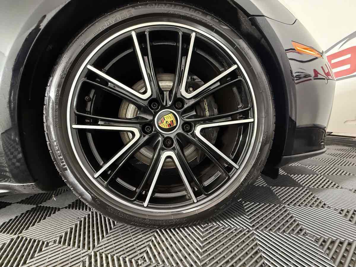 Used 2022 Porsche Panamera 4 w/ Premium Package AWD/4WD image 52
