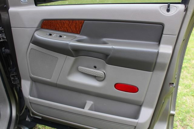 Used 2006 Dodge Ram 3500 Truck SLT w/ Light Group AWD/4WD image 28