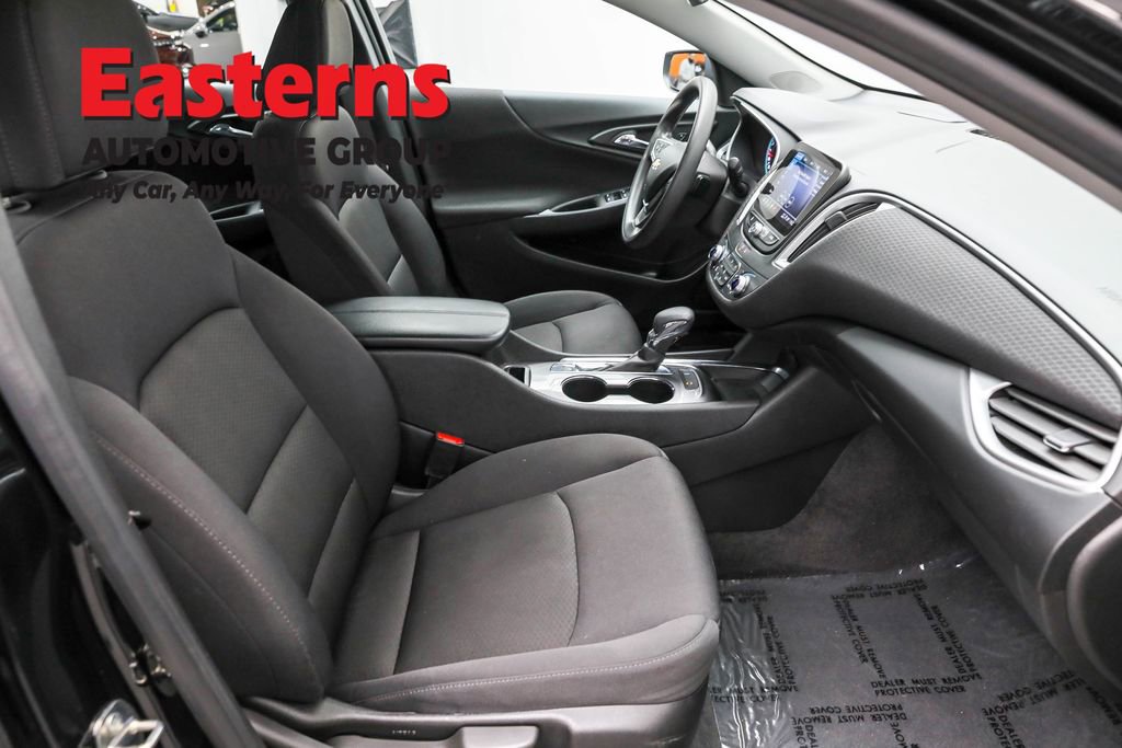 Used 2024 Chevrolet Malibu LT image 38