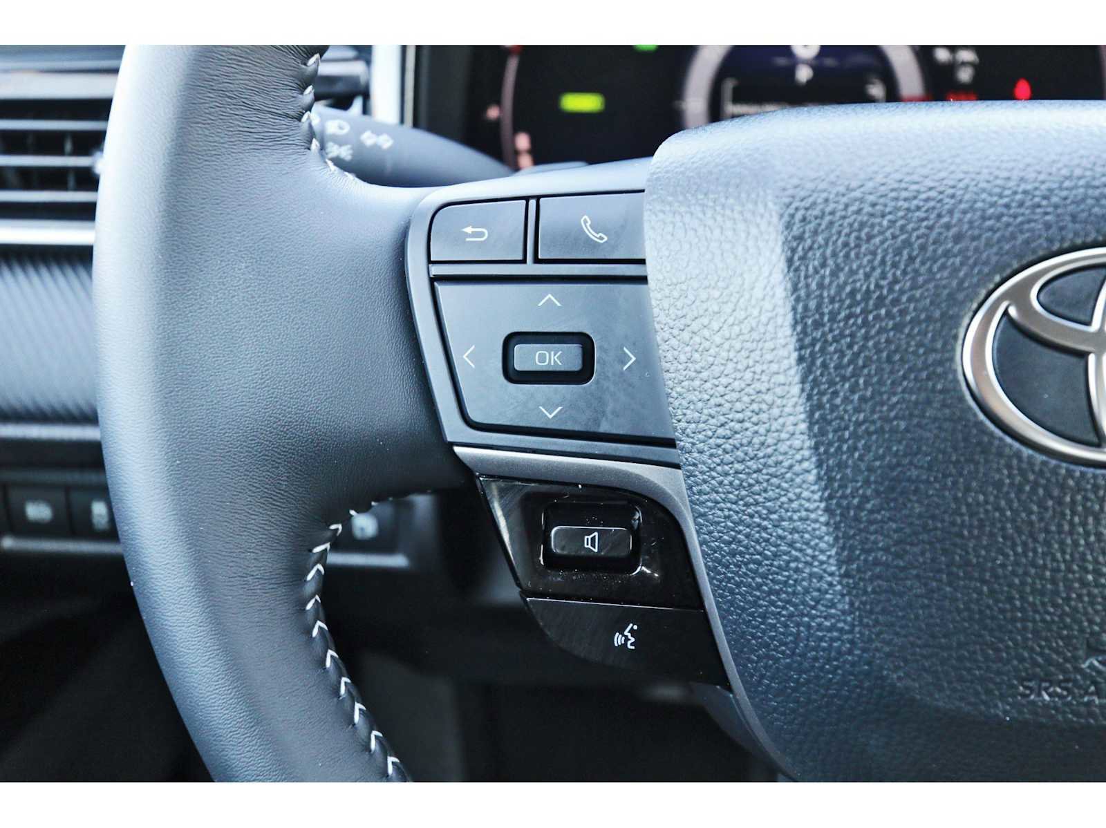 Used 2026 Toyota Camry SE w/ Convenience Package image 15