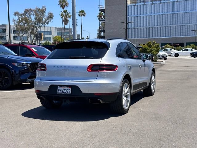 Used 2017 Porsche Macan AWD/4WD image 32
