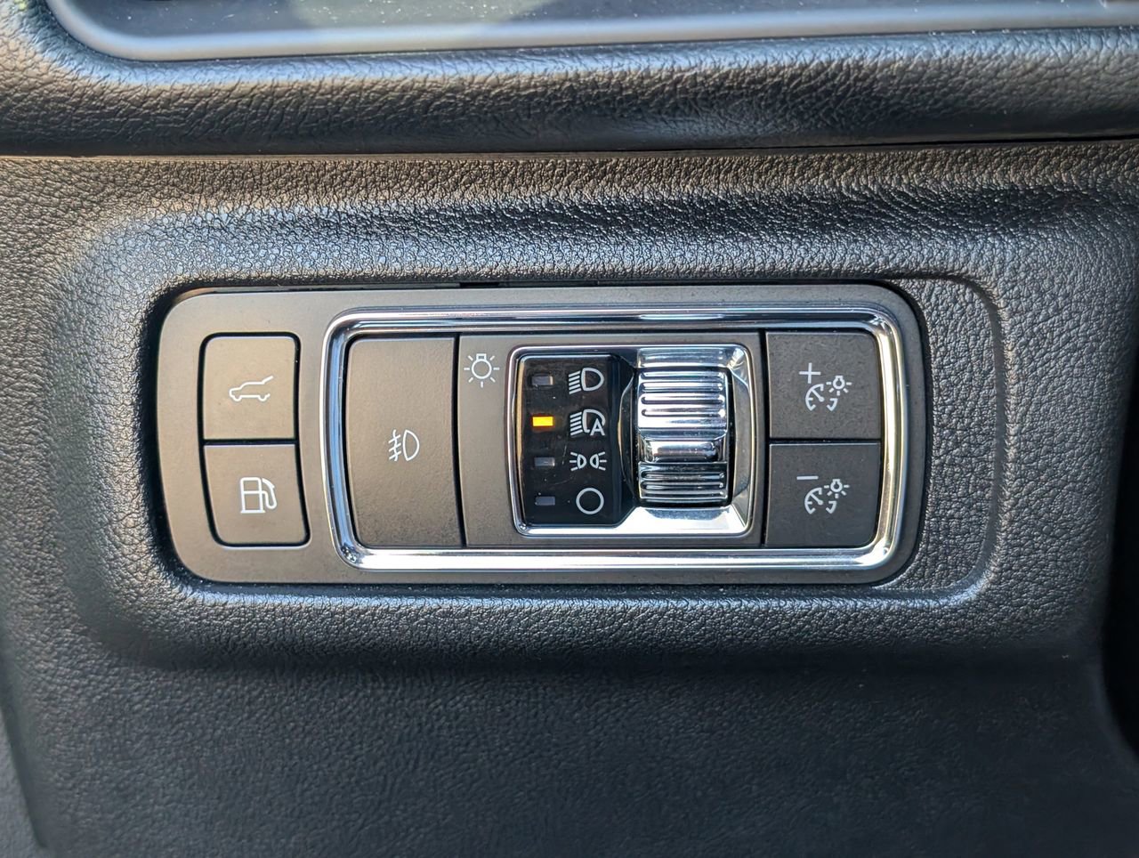 Used 2022 Lincoln Corsair Grand Touring w/ Elements Technology Bundle image 13