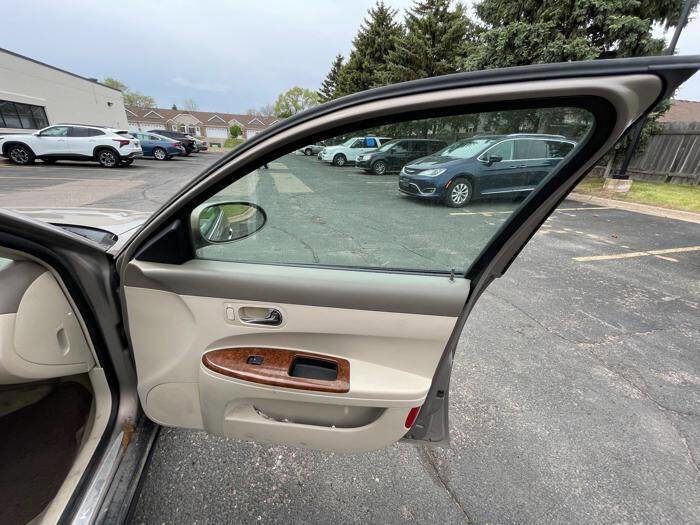Used 2006 Buick LaCrosse CX FWD image 31