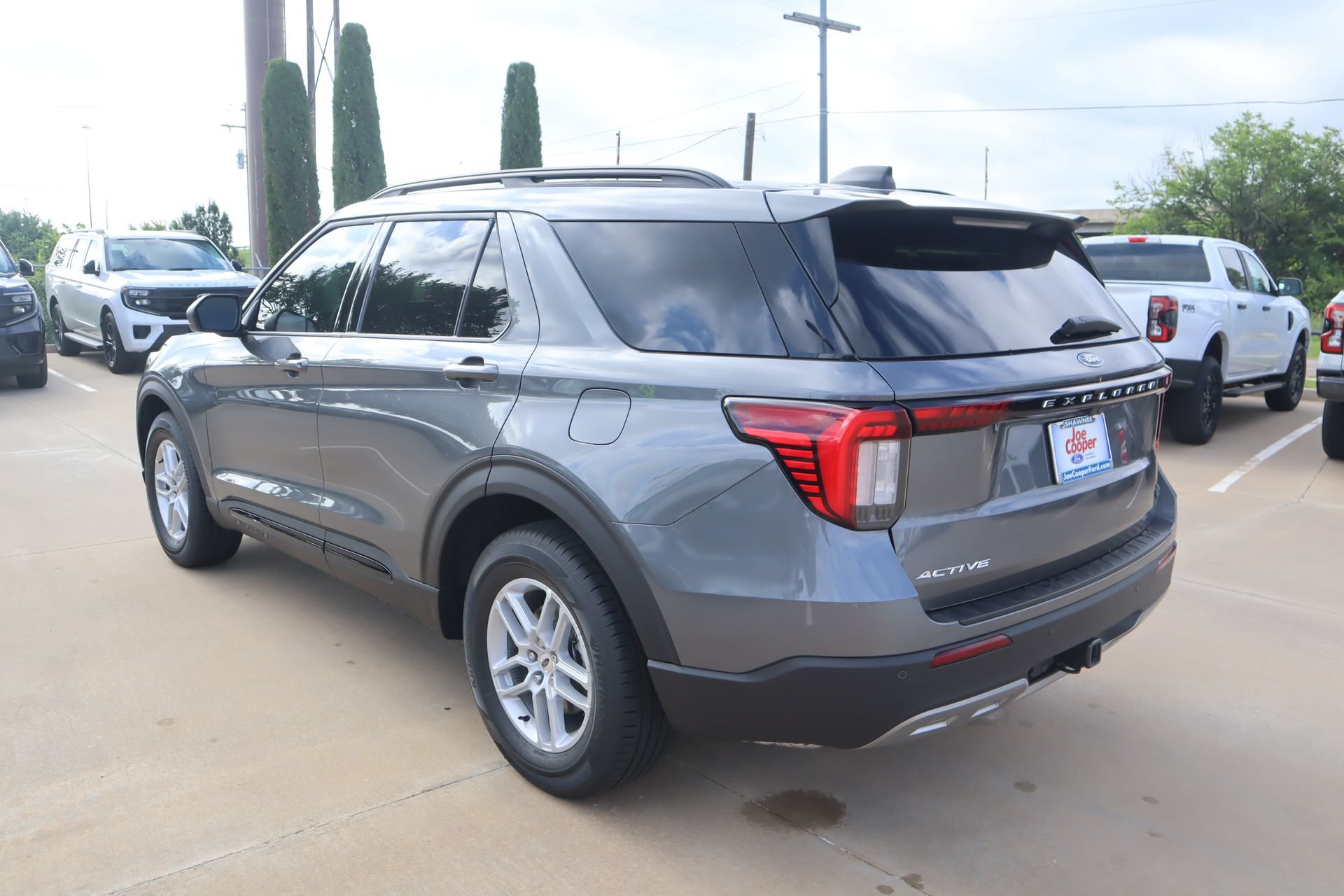 New 2026 Ford Explorer Active w/ Active Comfort Package RWD image 24