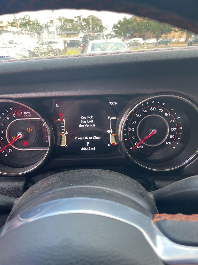 Used 2022 Jeep Gladiator Mojave w/ Cold Weather Group image 12