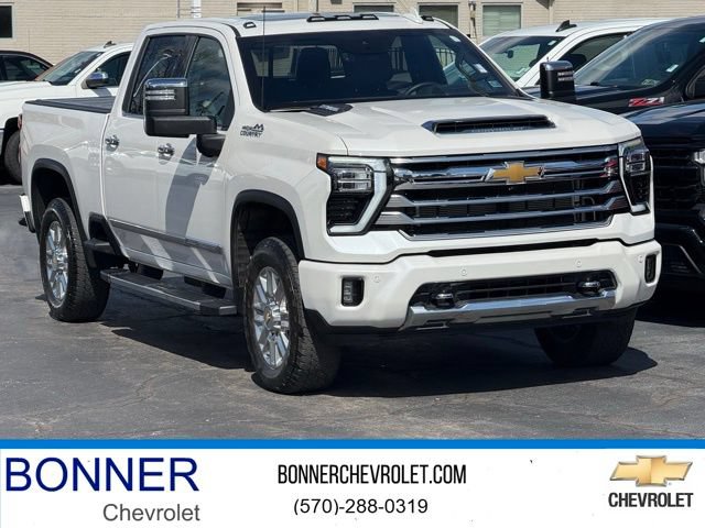 Used 2025 Chevrolet Silverado 2500 High Country w/ Technology Package AWD/4WD image 1