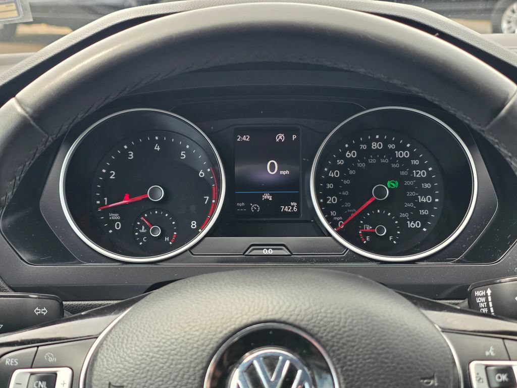 Used 2020 Volkswagen Tiguan SE FWD image 20