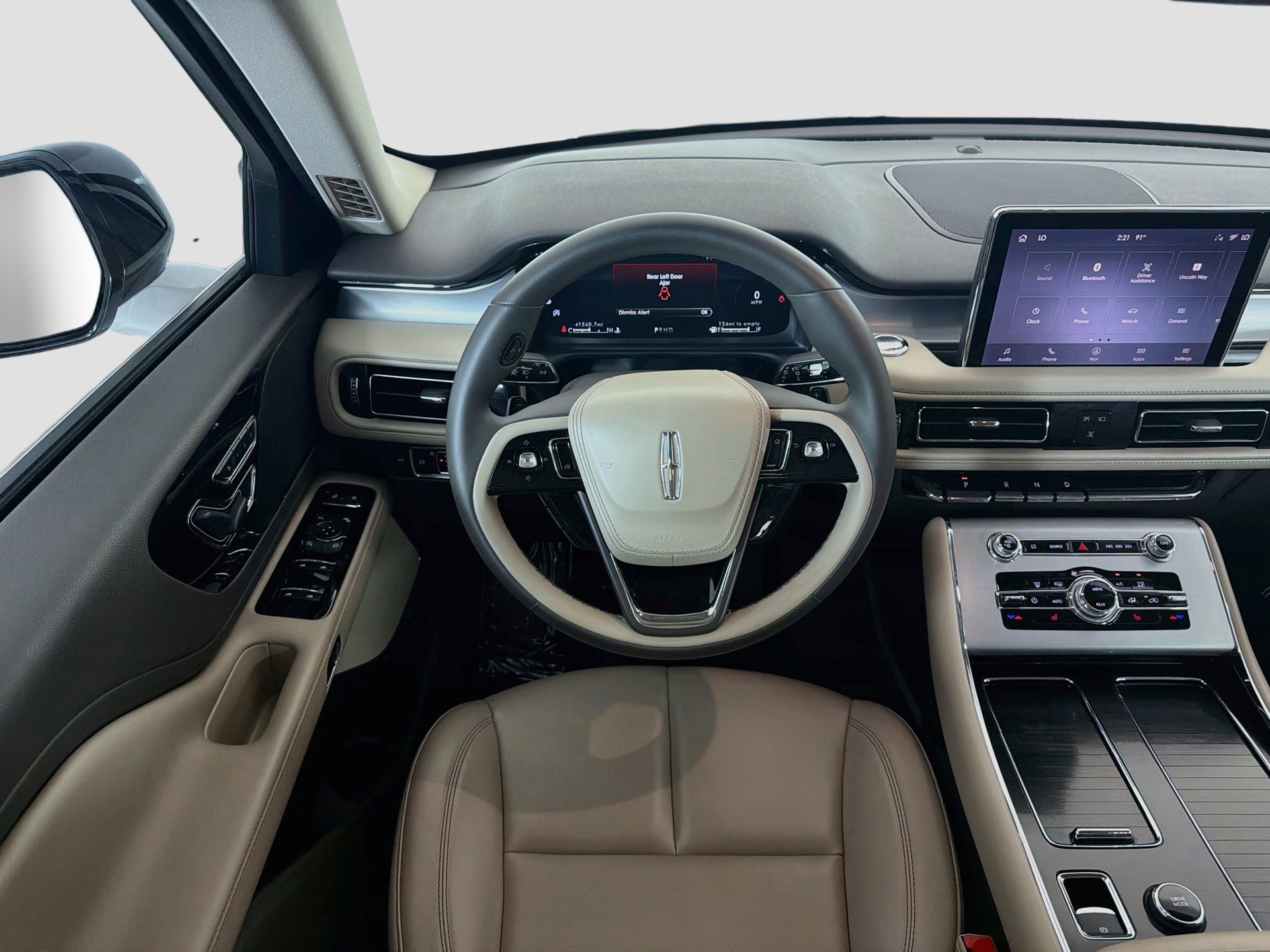 Used 2023 Lincoln Aviator 2WD w/ Premium Package image 17