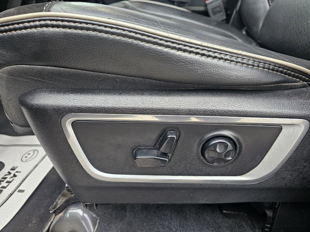 Used 2019 RAM 1500 Laramie image 15