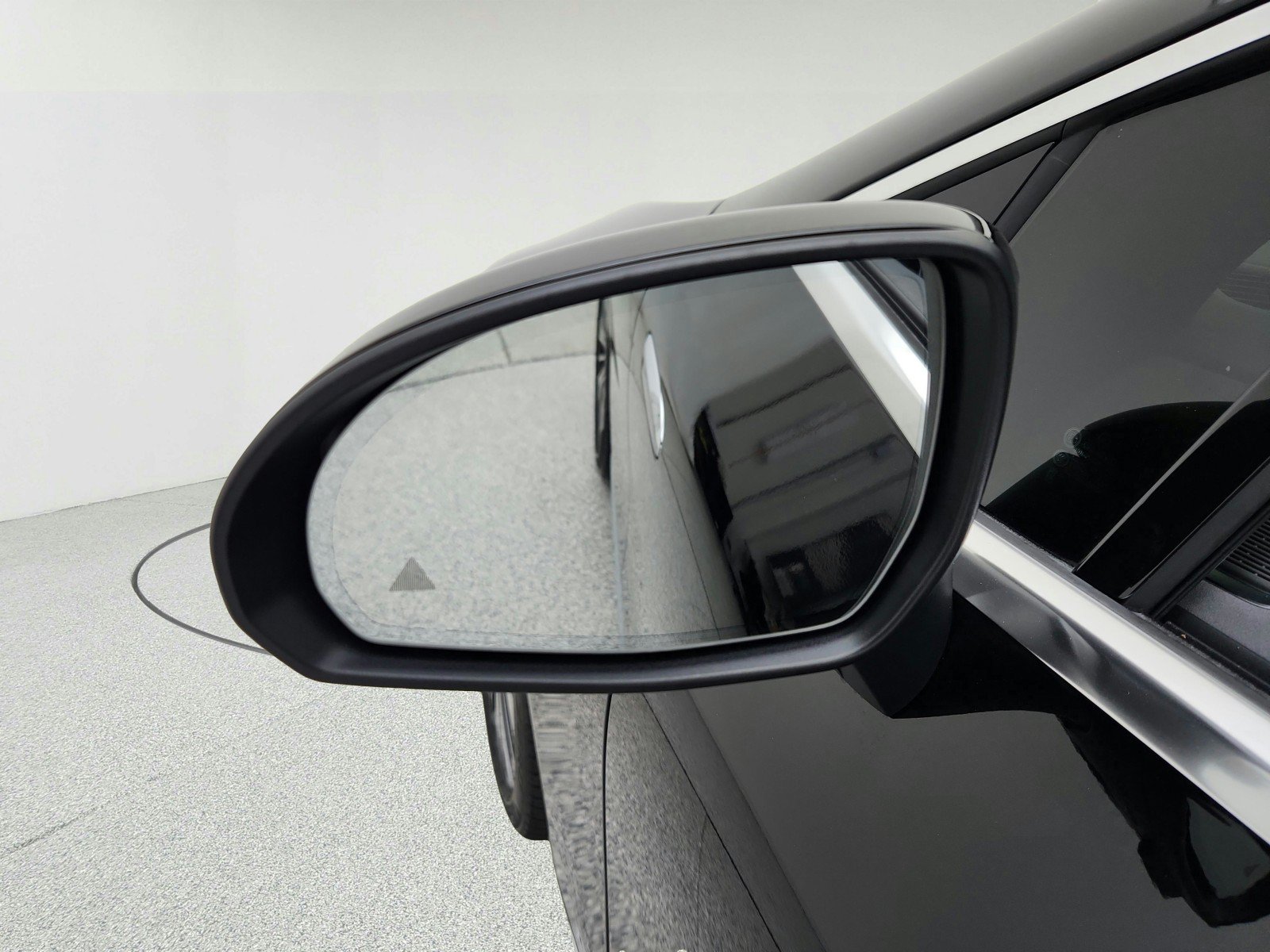Certified 2023 Mercedes-Benz EQE 500 4MATIC Sedan image 21
