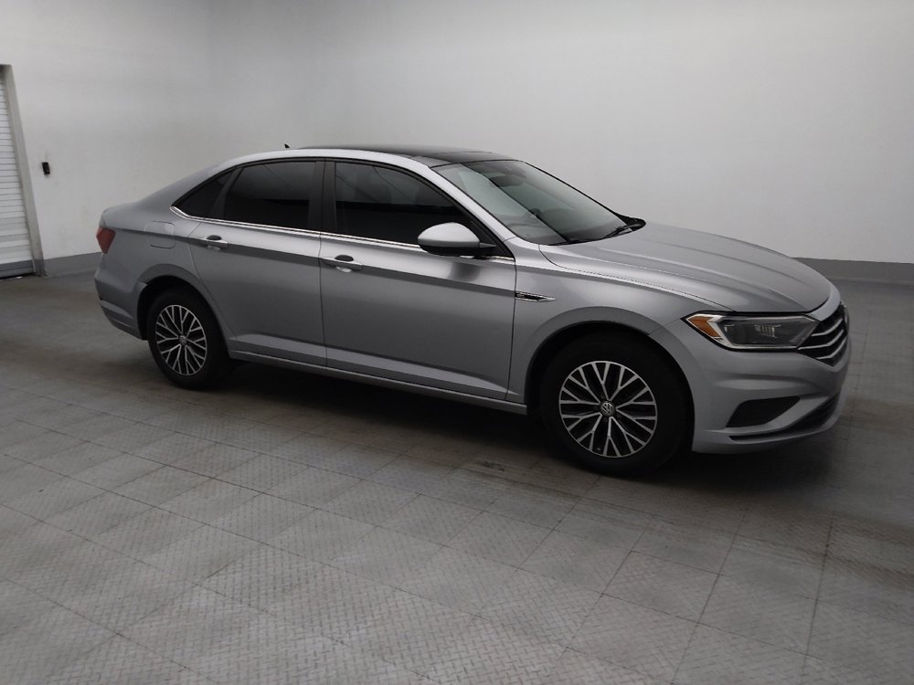 Used 2019 Volkswagen Jetta SEL w/ Cold Weather Package FWD image 11