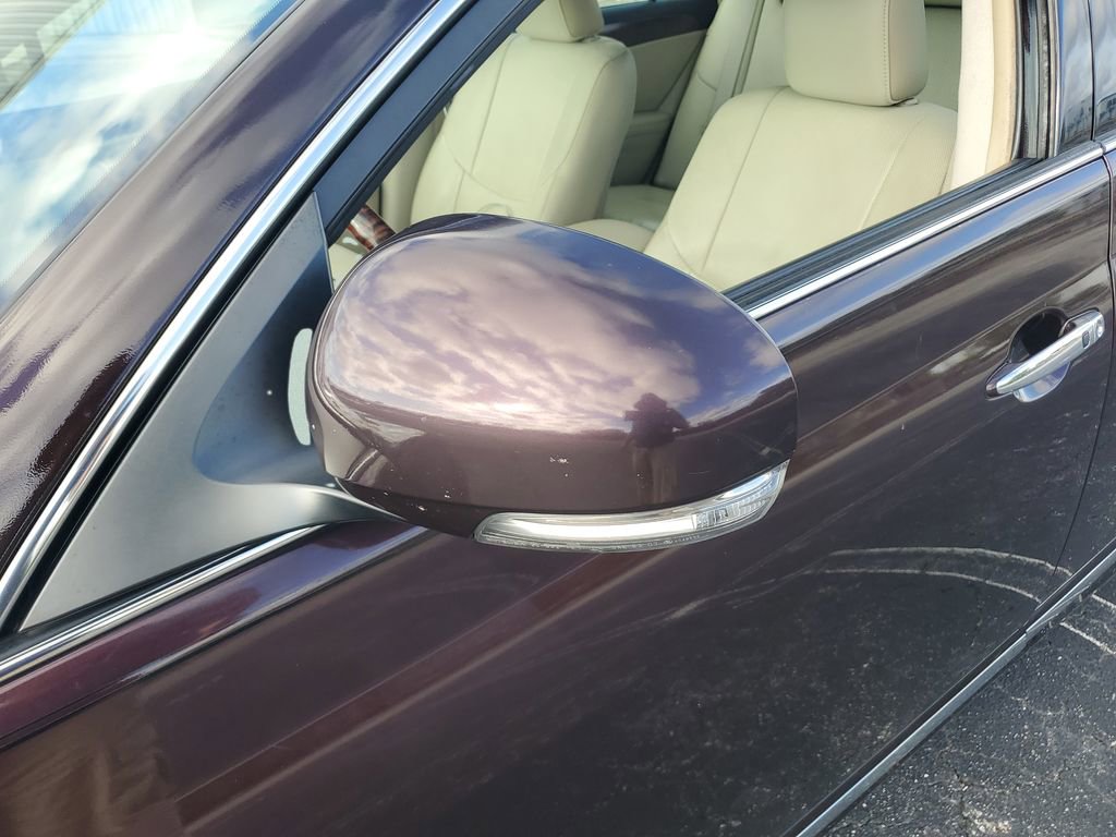 Used 2011 Toyota Avalon Limited FWD image 25