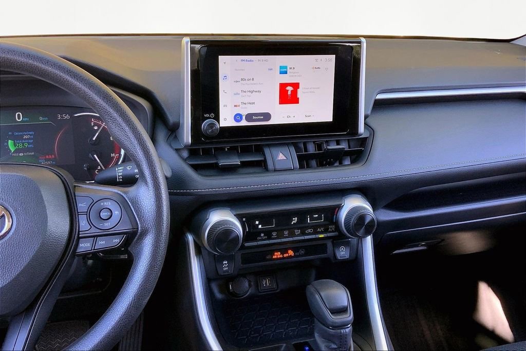 Used 2024 Toyota RAV4 LE image 9