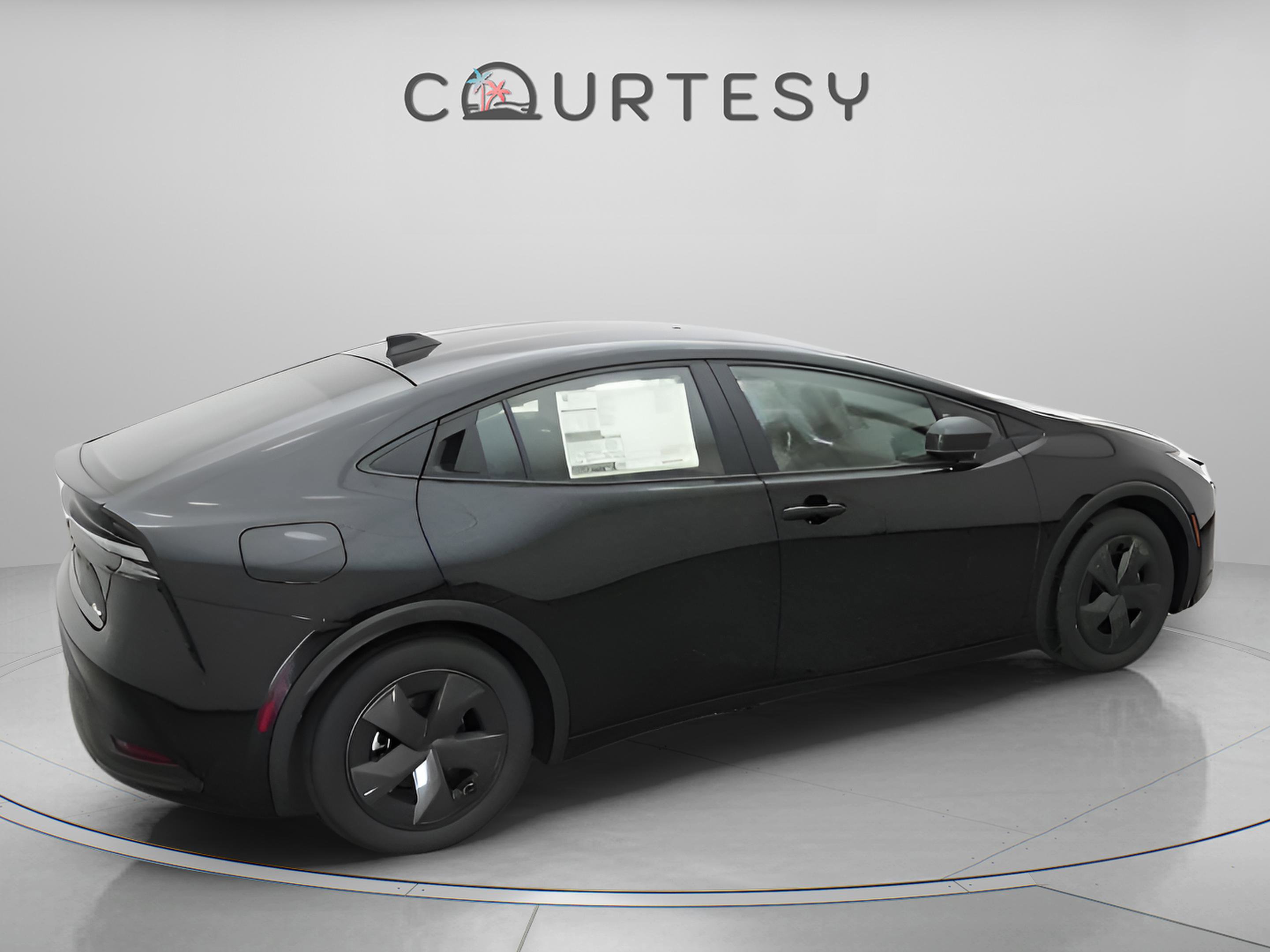 New 2025 Toyota Prius Plug-In Hybrid image 16