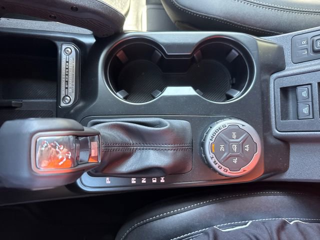 New 2025 Ford Bronco Outer Banks w/ Sasquatch Package AWD/4WD image 19