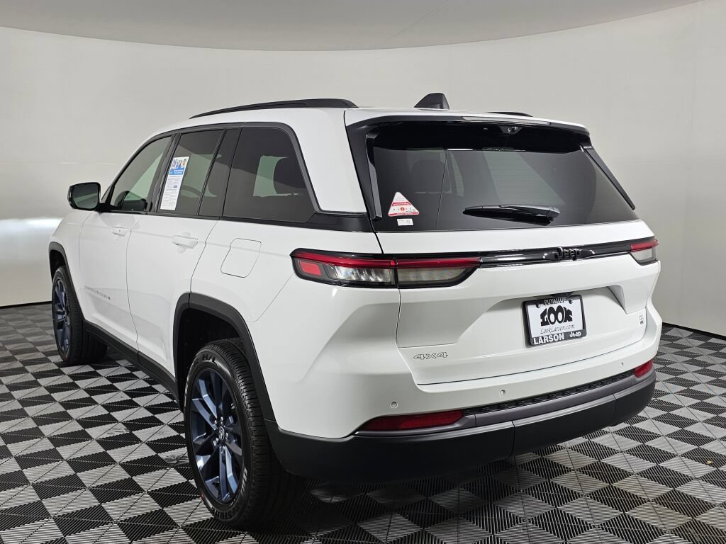 New 2026 Jeep Grand Cherokee Limited AWD/4WD image 6