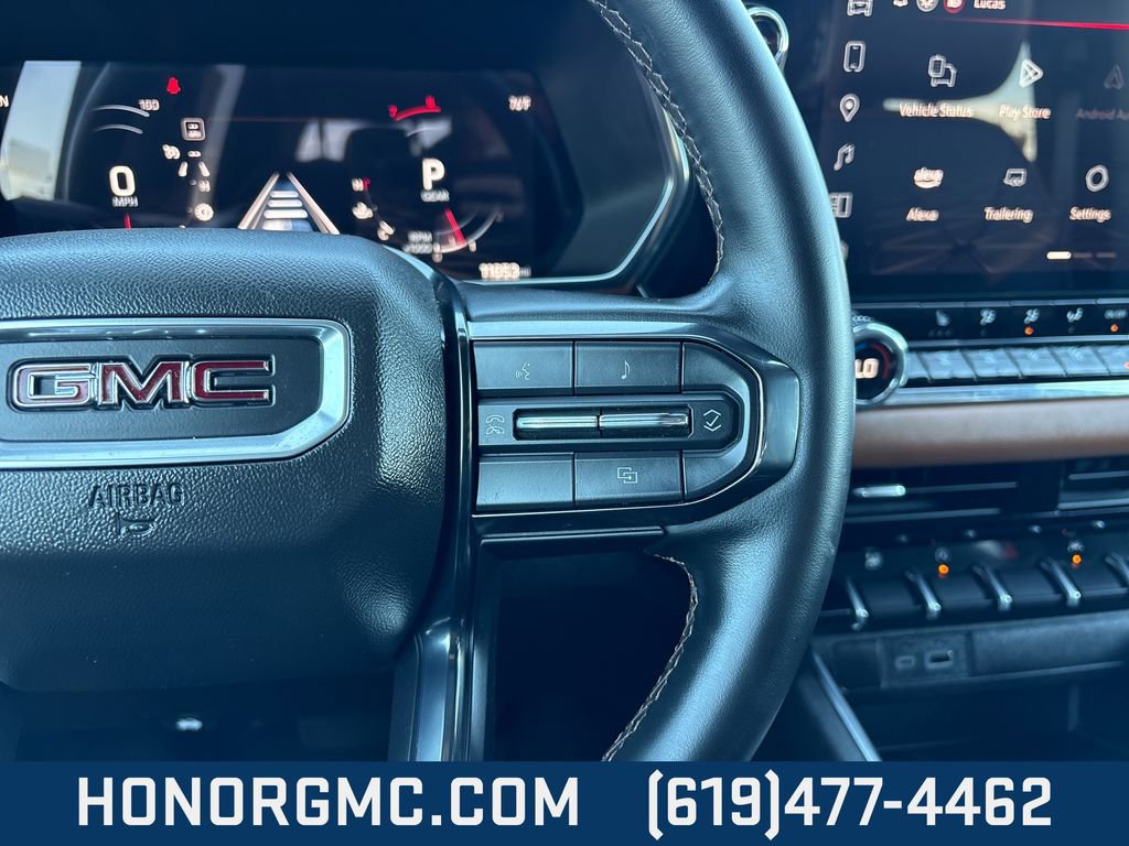 Used 2025 GMC Canyon AT4 image 28