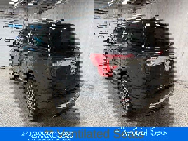 Used 2020 GMC Acadia Denali image 6