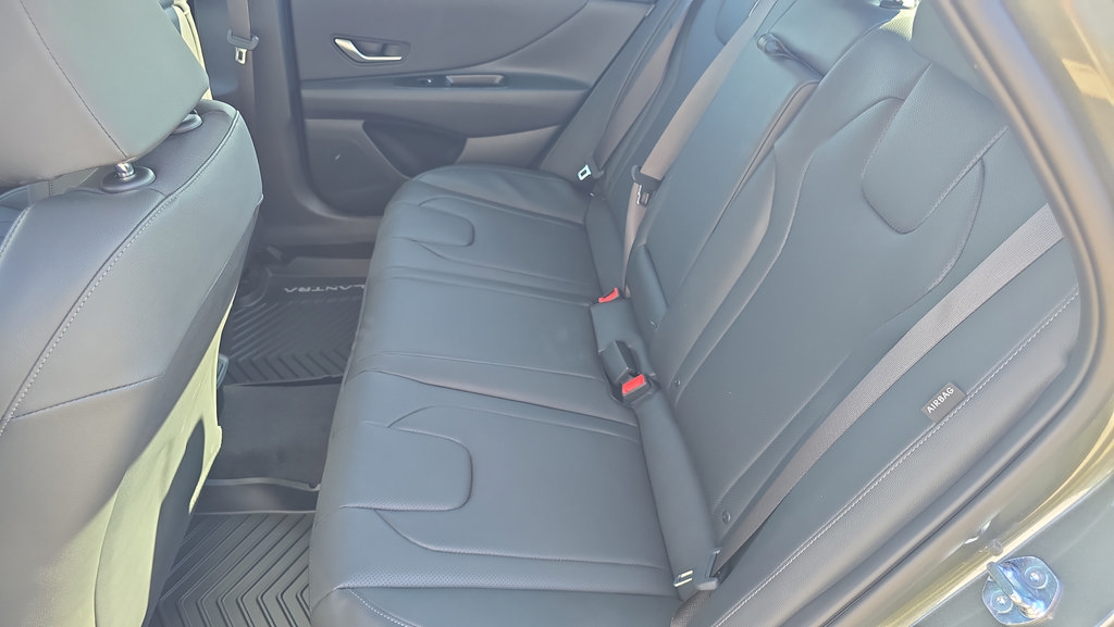 New 2026 Hyundai Elantra Limited FWD image 28
